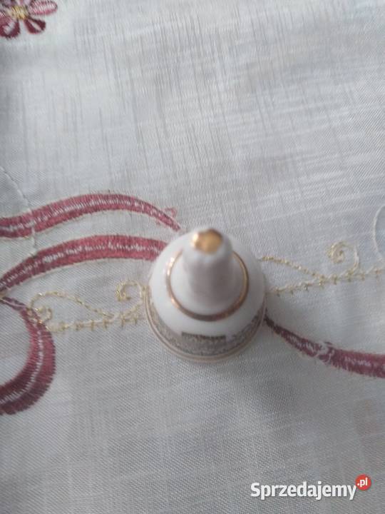 Mały porcelanowy dzwonek kolekcjonerski sprzedam