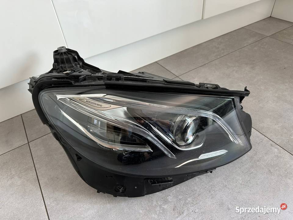 LAMPA PRAWA PRZÓD MERCEDES E KLASA W213 lampy przednie dolnośląskie Mirsk
