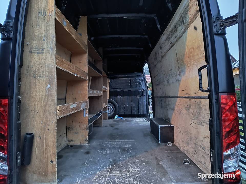 Iveco Daily 35S18 2019r XXL czarny mat VAT marża