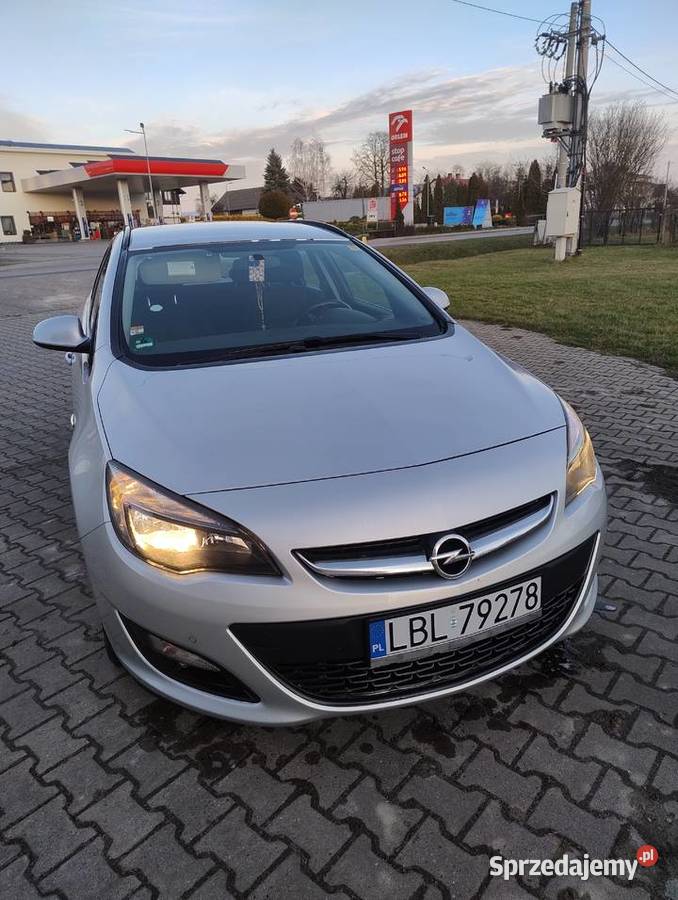 Opel astra j 2015 16d 136 przebieg 198 sprowadzony Astra Babice sprzedam