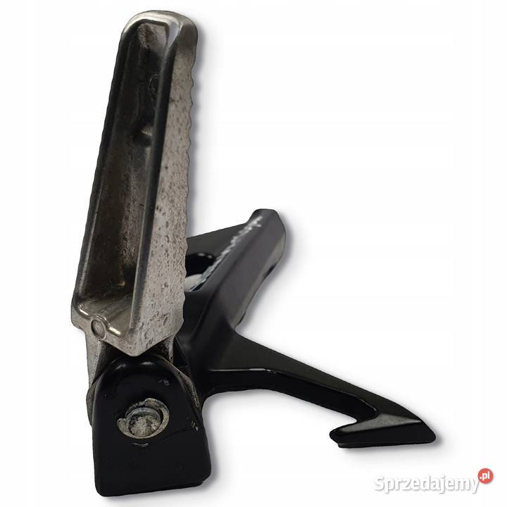 LEWY SET PASAŻERA PODNÓŻEK Suzuki GSX8S 2023 Chełm