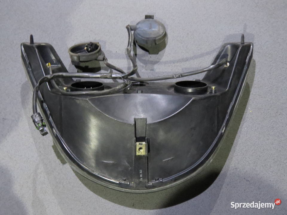 PIAGGIO X8 125 150 180 200 250 REFLEKTOR ŚWIATŁO