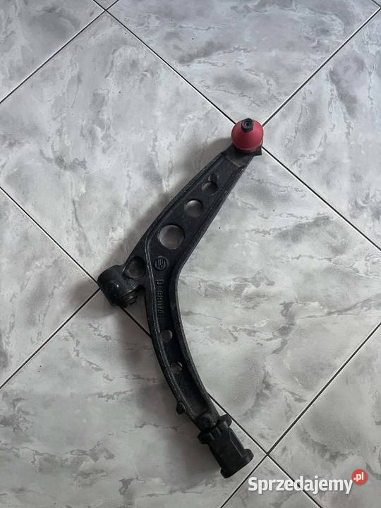SPRZEDAM PRZEDNI PRAWY WAHACZ CINQUECENTO Mokre