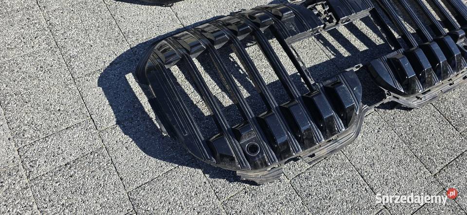 BMW i7 G70 Nerki Grill 5A3DB03 Katowice 2022 Rok produkcji 2022