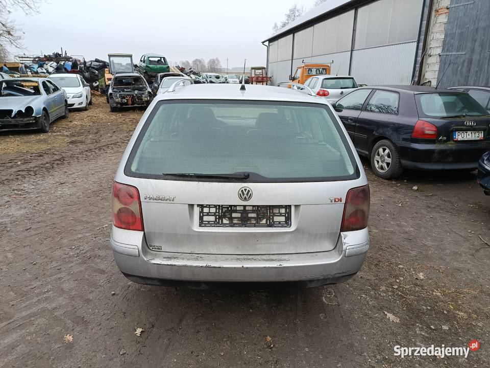 Volkswagen Passat 19 TDI Kombi 96 kW 2003 r Szklarka Myślniewska