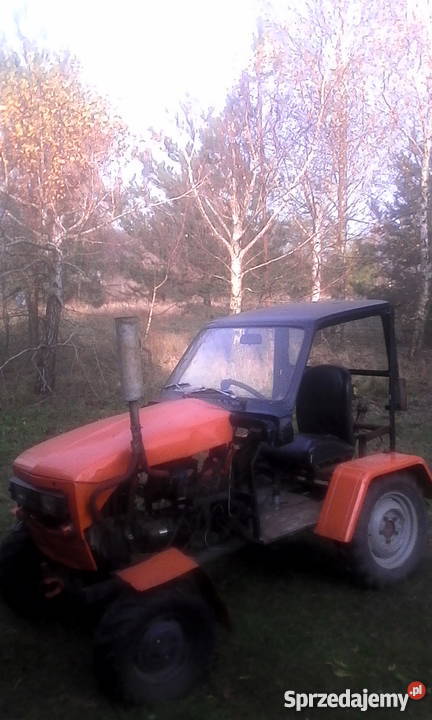 Traktor sam silnik maluch i skrzynia zuk Ciągniki Siedlce