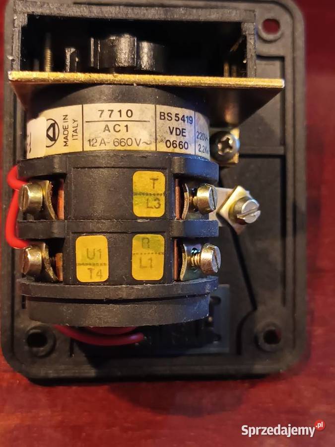 Przełącznik nożny Brevettato 660V firmy włoskiej Aleksandrów Łódzki