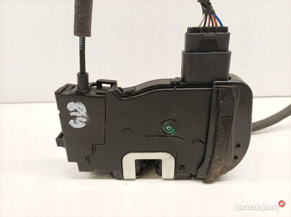 ZAMEK DRZWI PRAWY PRZÓD EU 813203U010 Kia świętokrzyskie