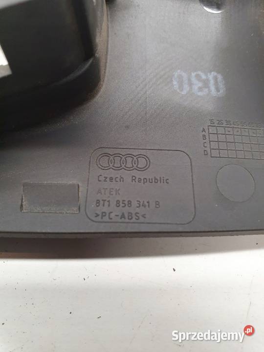 RAMKA PRZEŁĄCZNIKA ŚWIATEŁ A4 B8 A5 8T1858341B Przystajń