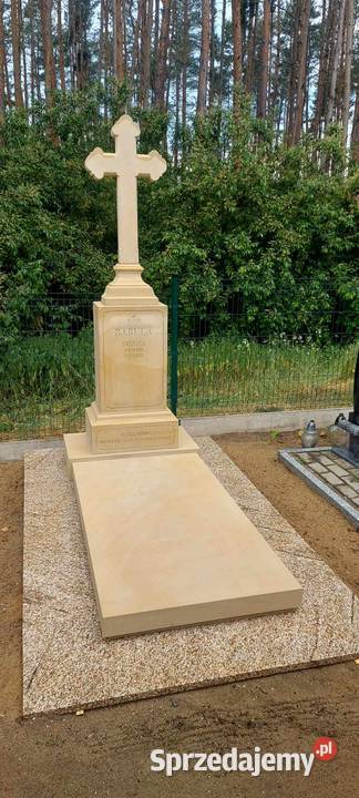 Nagrobek sarkofag obelisk z piaskowca PRODUCENT Szydłowiec