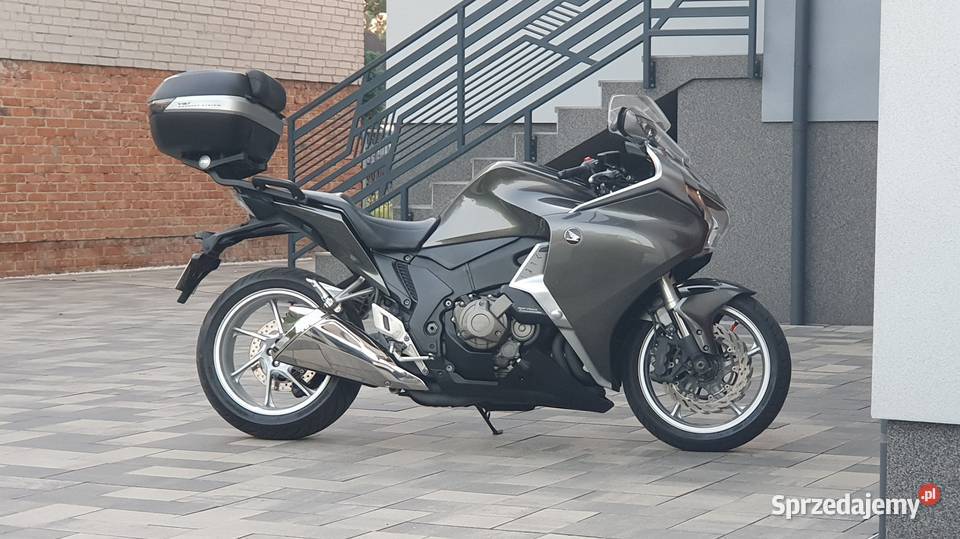 Honda VFR 1200F DCT 2015 odblokowana 173KM Motocykle, skutery, quady łódzkie