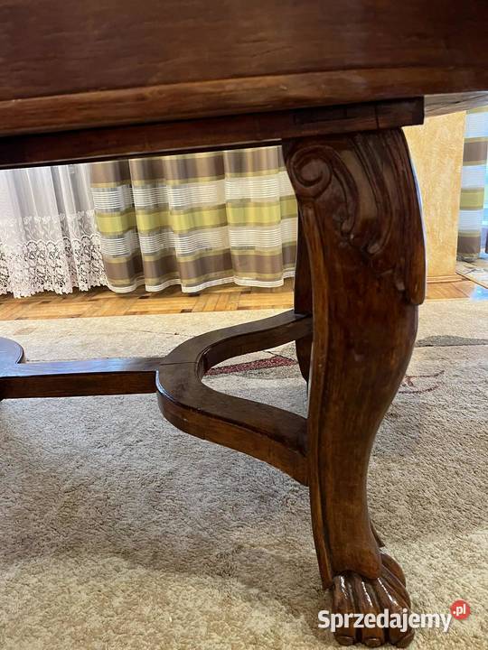 Stół rzeźbiony sprzedam