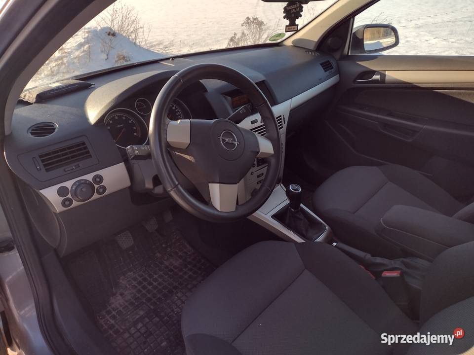 Opel Astra H 18 sprzedam zamiana na motocykl Lubań