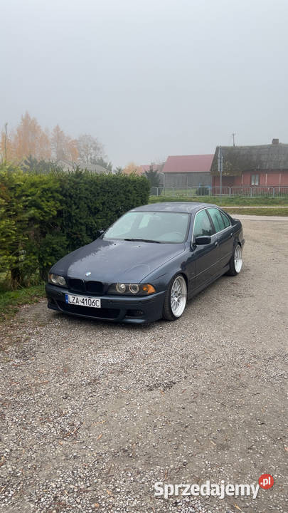 Bmw E39 2002 NoweFelgi StanBardzoDobry Rok produkcji 2002