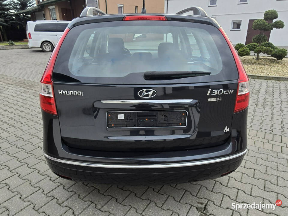 Hyundai i30 14benz wspomaganie kierownicy sprzedam