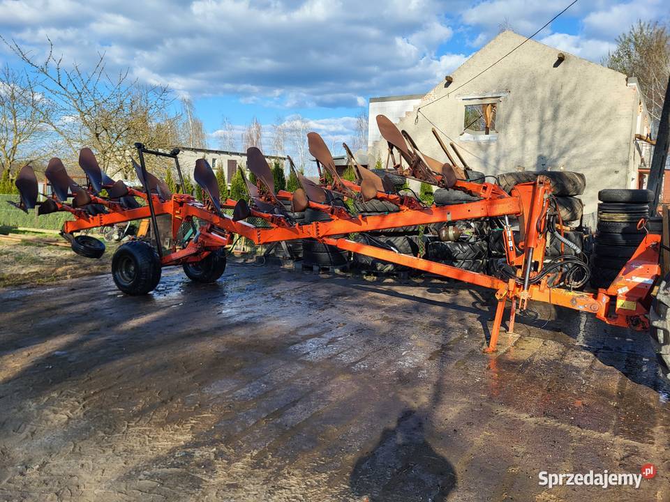 Pług Naud 7 skibowy APN 62 40 w stanie na