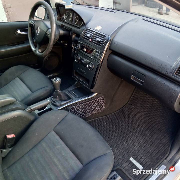 Mercedes A150 uszkodzony ładny Rumia