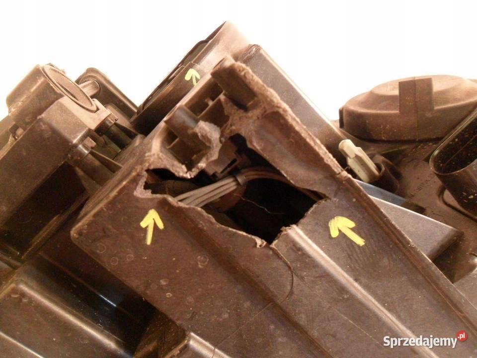 Reflektor Przód strona lewa Volkswagen Caddy wielkopolskie Nowy Tomyśl sprzedam