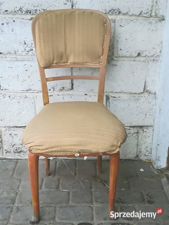 Stare drewniane  krzesło