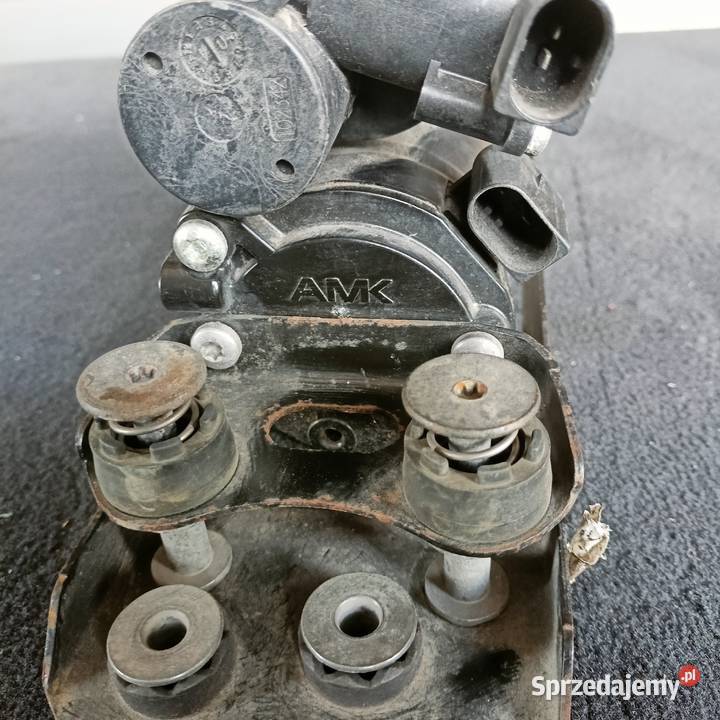 BMW 5 E60 E61 KOMPRESOR ZAWIESZENIA NIVO AMK sprzedam