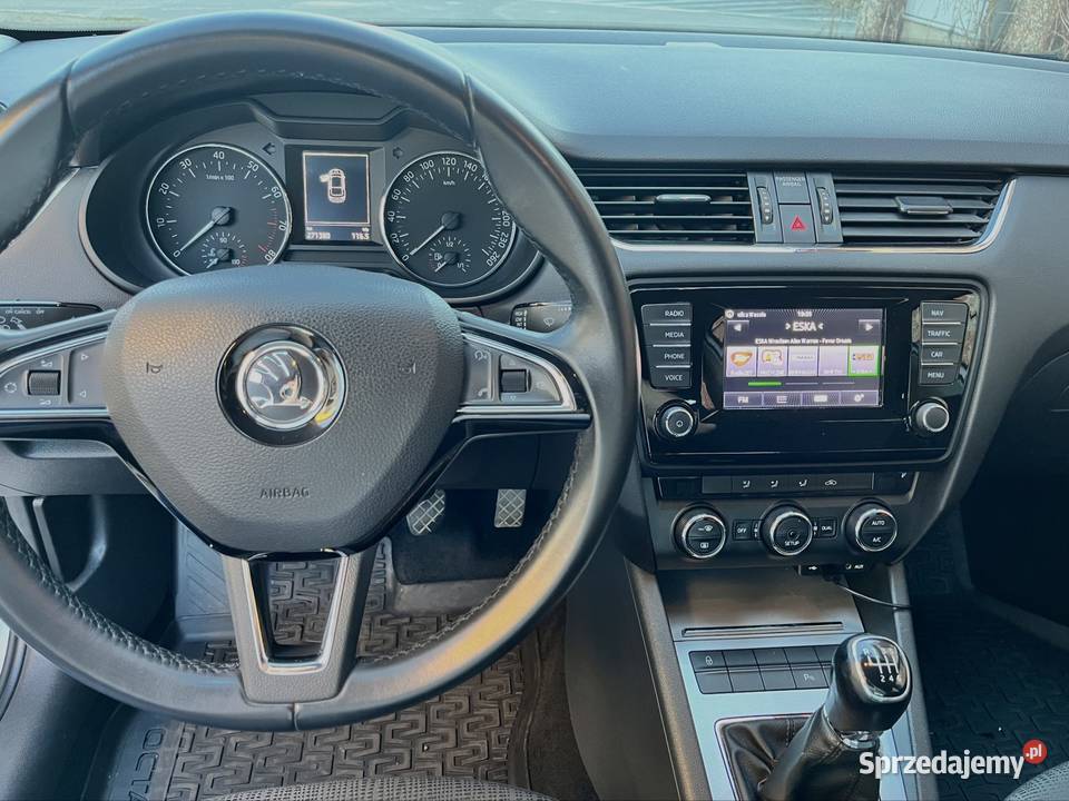 Skoda octavia III salon polski 2 właściciel 6 nawigacja Samochody osobowe Legnica