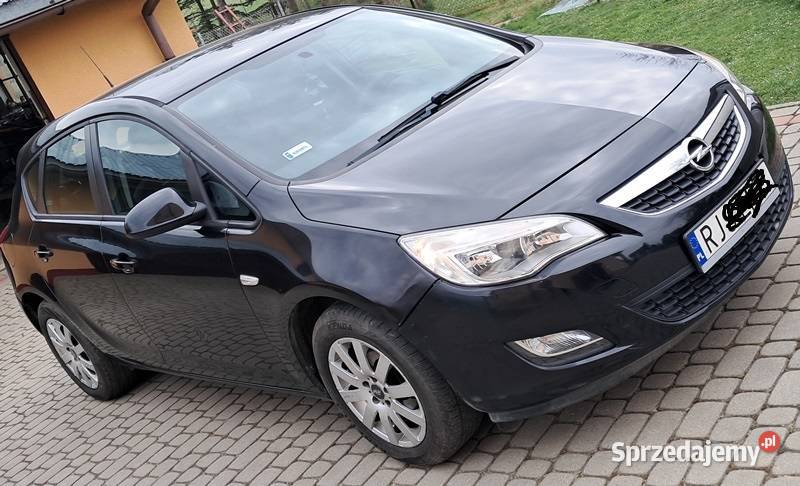 Opel Astra j 16 benzyna 2010 r podkarpackie