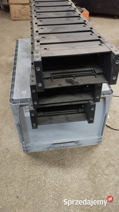Prowadnik kabli zabudowany 150x55 Mirzec