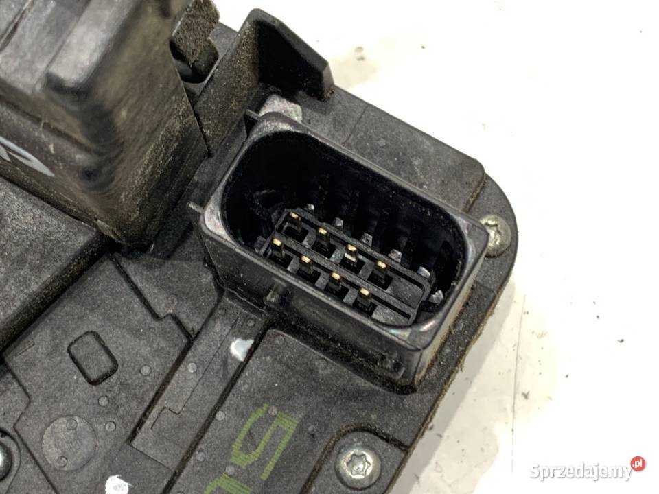 ZAMEK DRZWI LEWY PRZÓD OPEL ANTARA A SUV