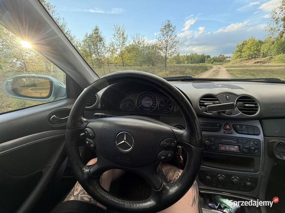 MercedesBenz Clk270CDI W209 2003r Manualna 2700cm3