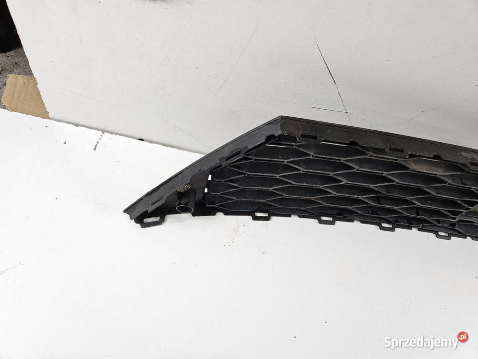 SEAT LEON III 3 FR KRATKA ŚRODKOWA ZDERZAKA Atrapy Międzychód