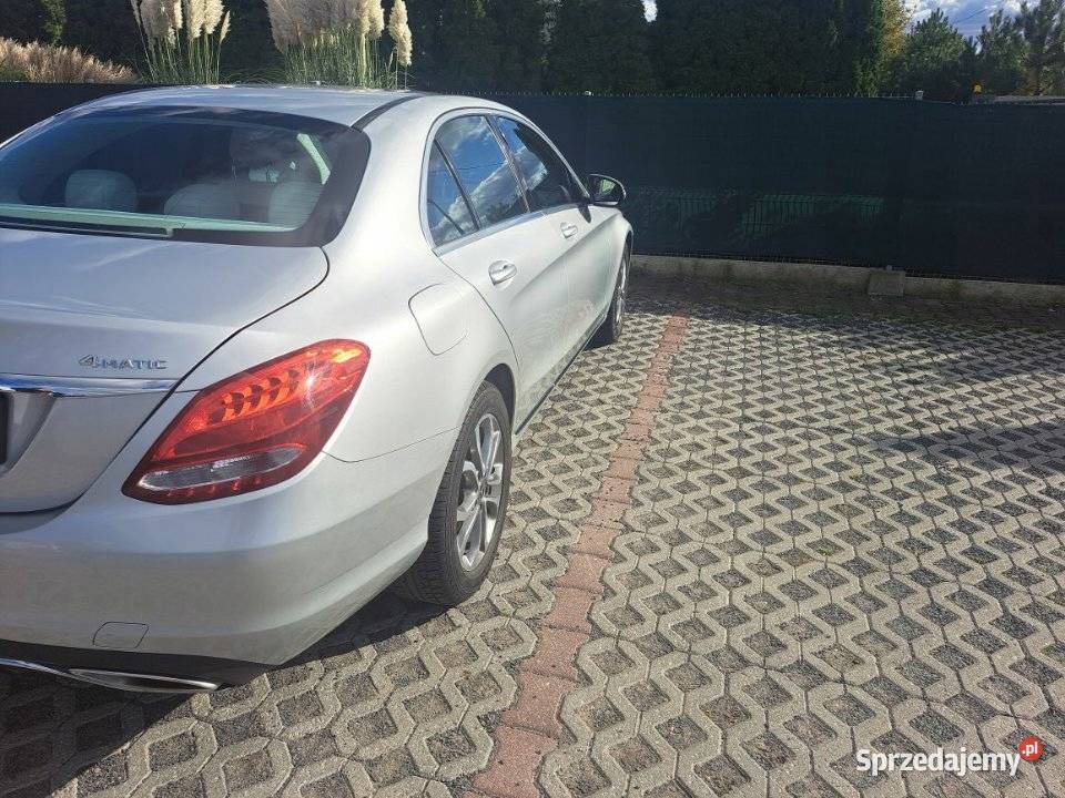 Mercedes C Klasa 300 4Matic 30 benzyna 245 2016r Rabowice sprzedam