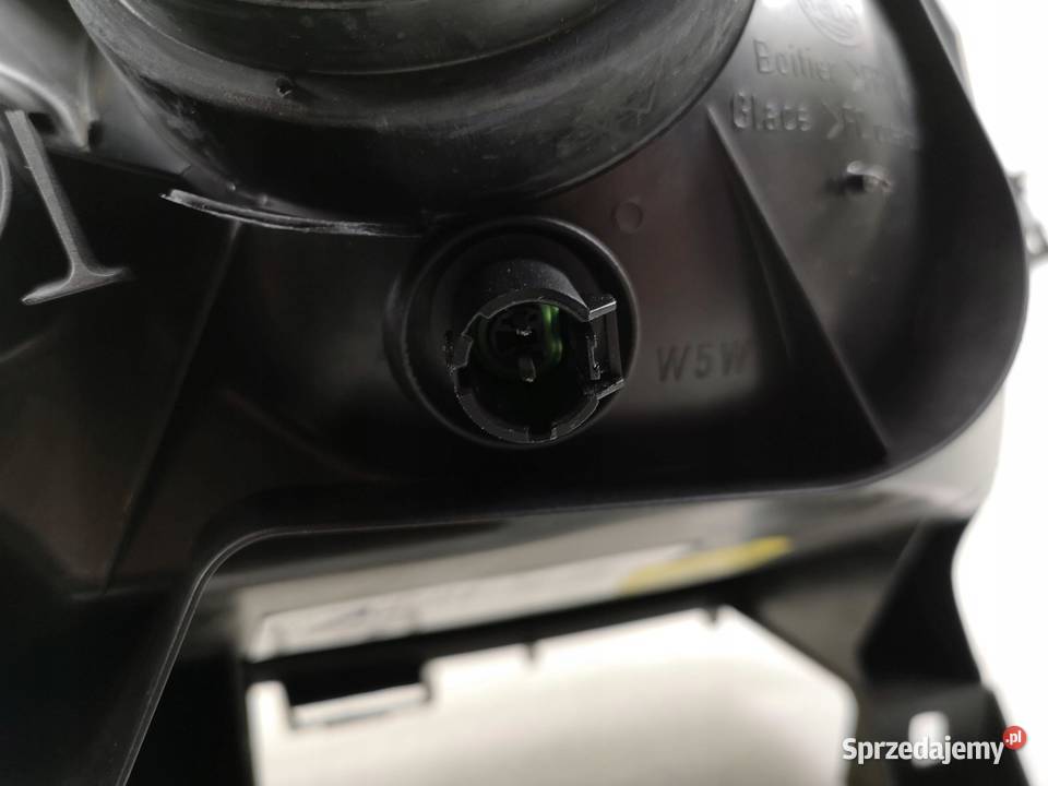 LAMPA LEWY PRZÓD BOSCH RENAULT CLIO II 9801