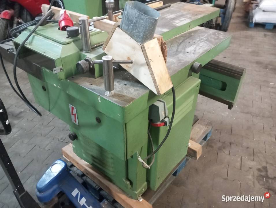 Frezarka dolnowrzecionowa z wózkiem Buk