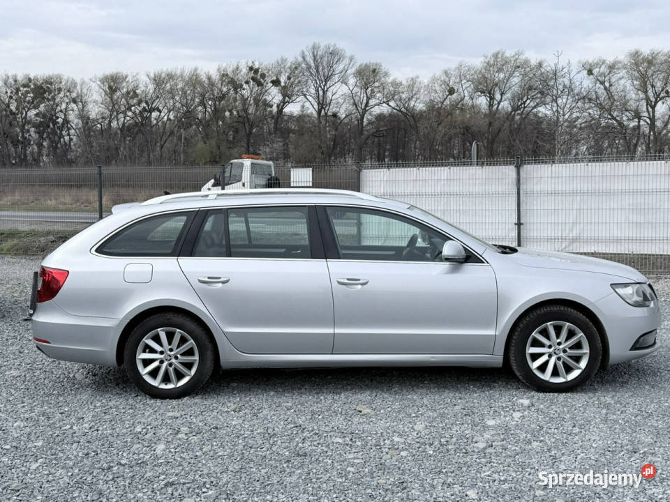 koda Superb 16 TDI 105 2014r panorama navi lift Wojkowice