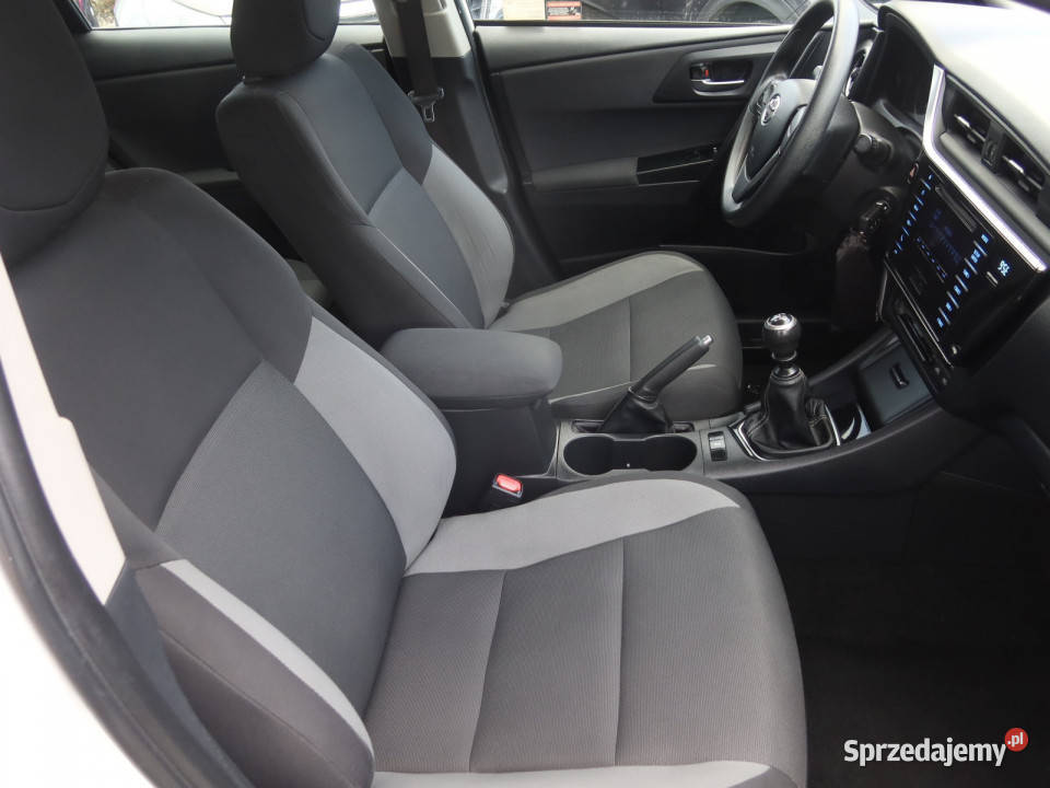 Toyota Auris 16 Valvematic elektryczne szyby Katowice sprzedam