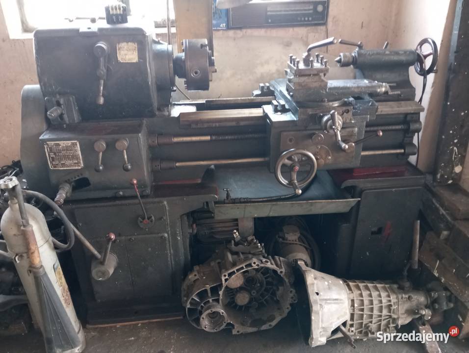Sprzedam tokarke uniwersalną TUE 35600 Pozostałe śląskie Jaworzno