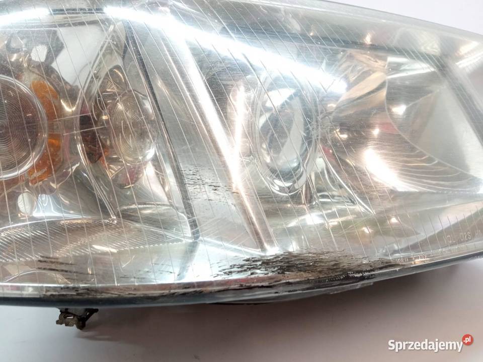 LAMPA PRZÓD PRAWA XENON EUROPA Audi A6 II Rok produkcji 2001 sprzedam