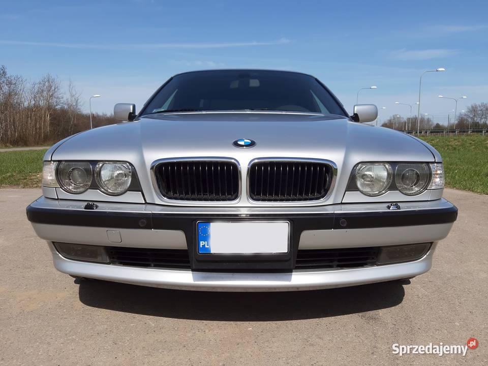 BMW 740i E38 z 2001 roku z pakietem M Sport