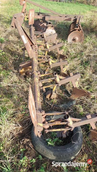 Sprzedam ciągnik Ursus C330 i maszyny rolnicze Czyżew