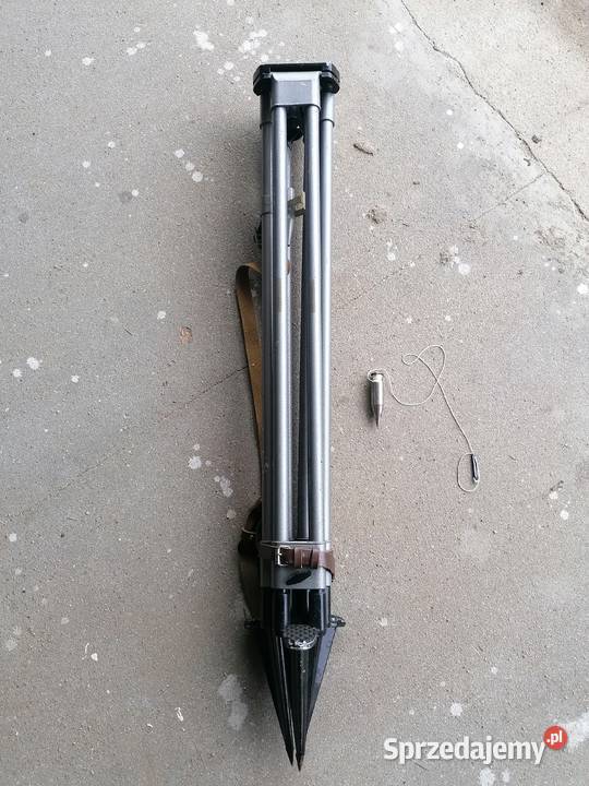 Stary statyw geodezyjny trójnóg do niwelatora Sierakowice