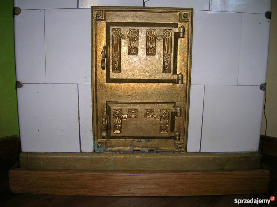 Poniemiecki piec kaflowy Piotrowice