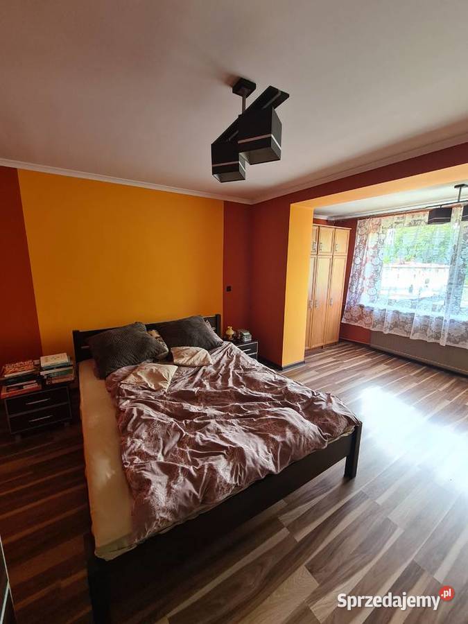 Piętrowy dom z garażem i budynkiem gospodarczym węglowe Czerwionka-Leszczyny