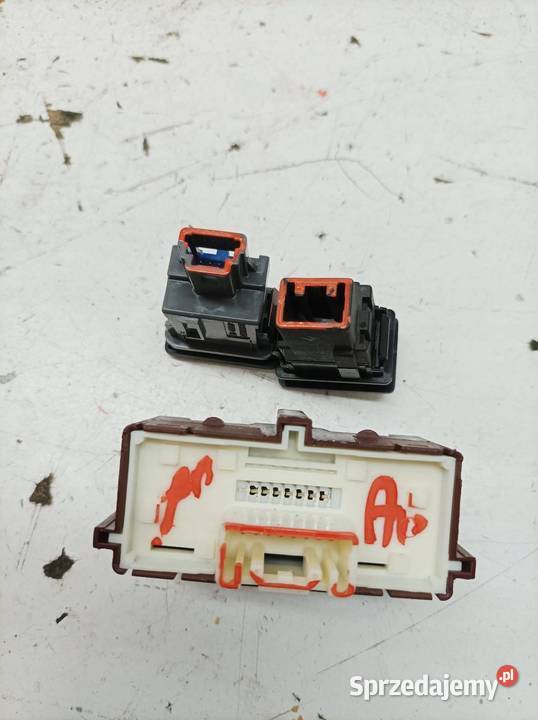 PRZEŁĄCZNIK 8497002130 8415202080 15B424 Toyota