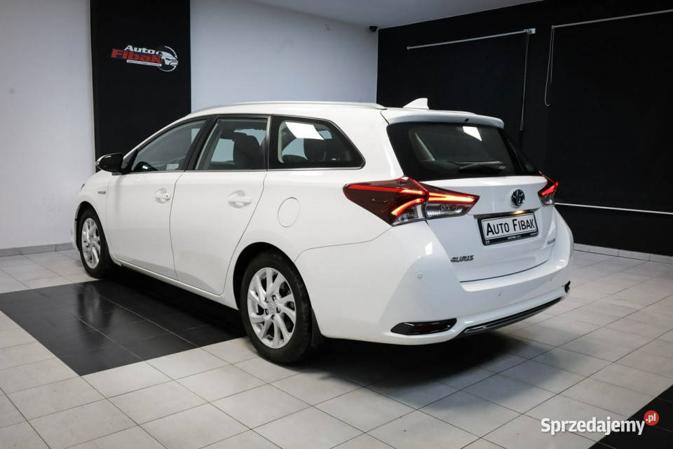 Toyota Auris 18 HybrydaGazSalon PolskaVat23 II