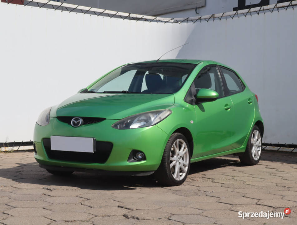 Mazda 2 13 i nieuszkodzony