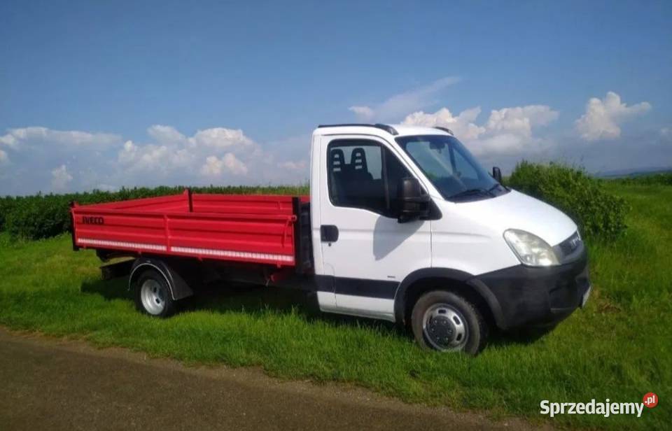 usługi minikoparką wywrotka roboty ziemne