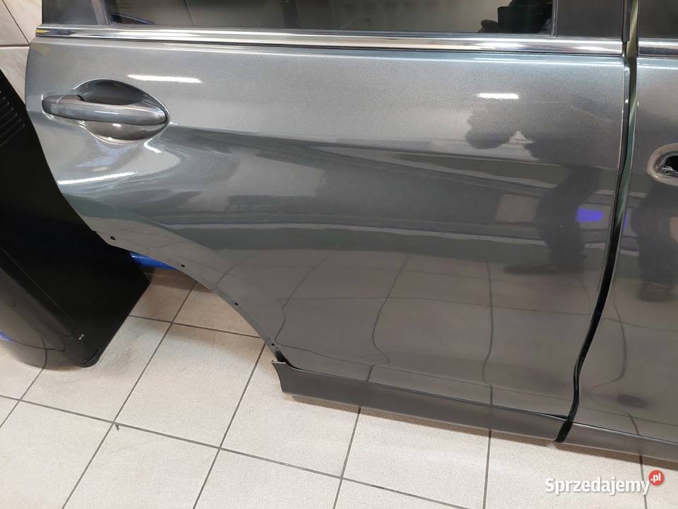 DRZWI PRZEDNIE I TYLNE BŁOTNIK PRAWA STRONACRV 4 Tarnów