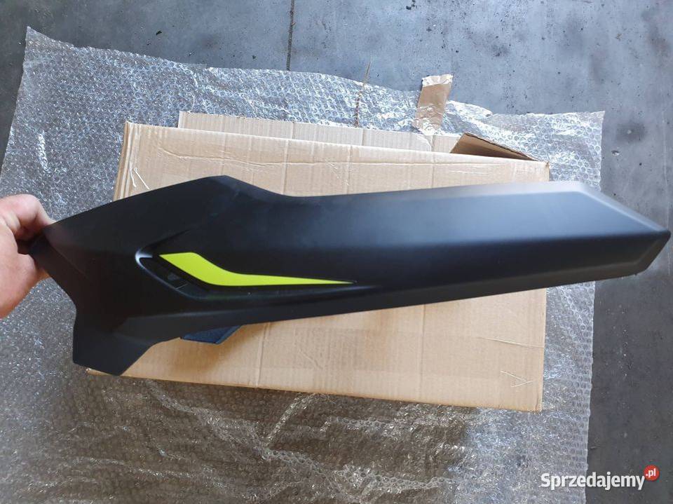 SPOILER DÓŁ OWIEWKA TRIUMPH STREET TRIPLE 765 RS osobowe Pozostałe Lipno