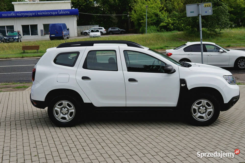 Dacia Duster salon Polska 16 SCe niski przebieg relingi dachowe Warszawa