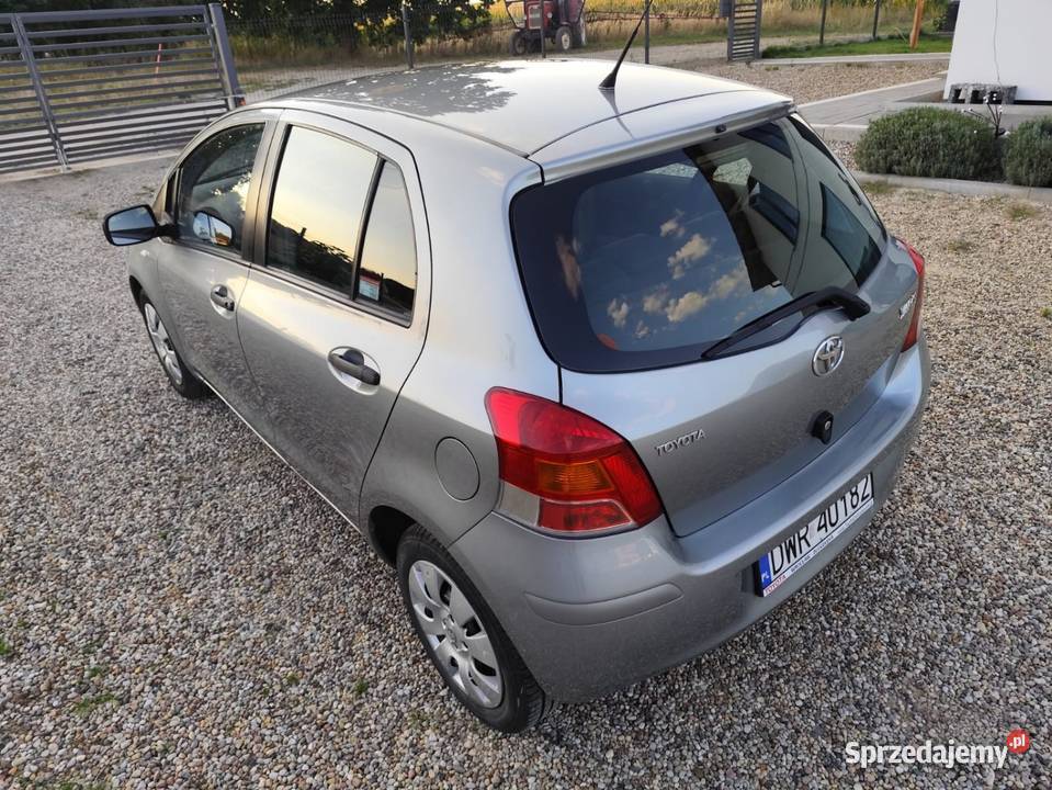 2009 Toyota Yaris II 13 benzyna Salon Polska Siekierowice sprzedam